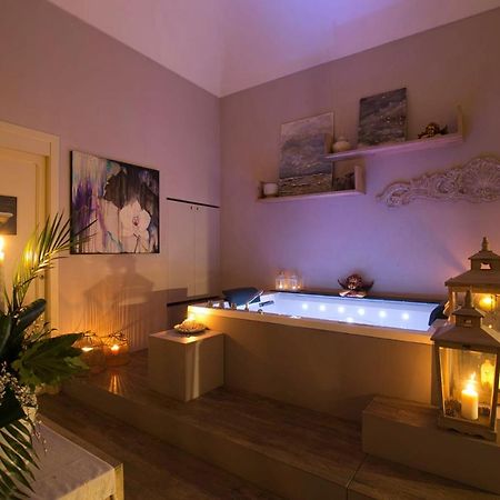 Corte Rossetti Le Dimore Luxury B&B Vasto Bagian luar foto