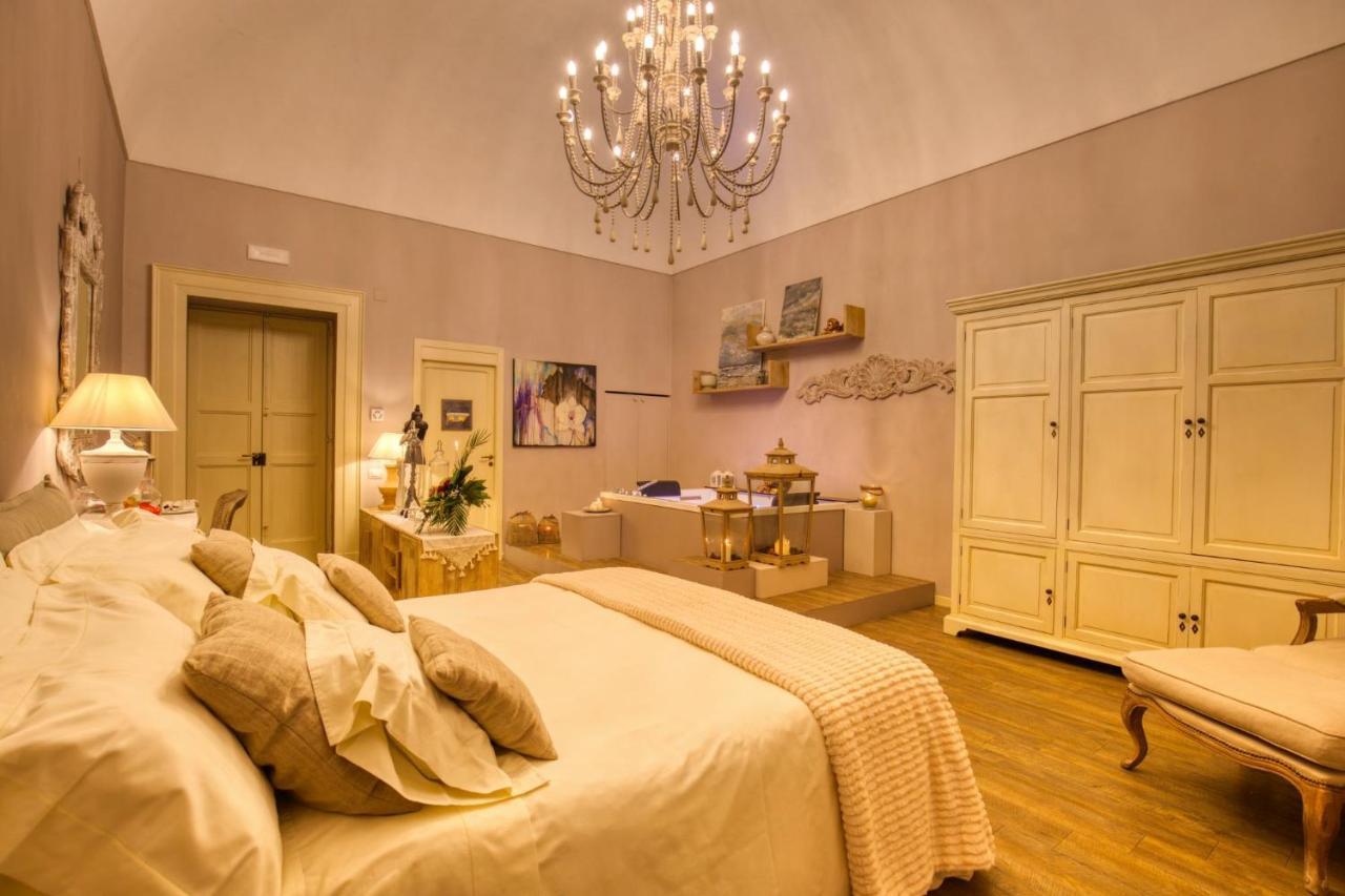 Corte Rossetti Le Dimore Luxury B&B Vasto Bagian luar foto